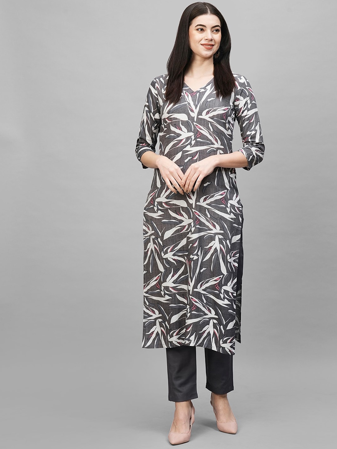 

KALINI Floral Printed V-Neck Regular Straight Kurta With Trousers, Grey
