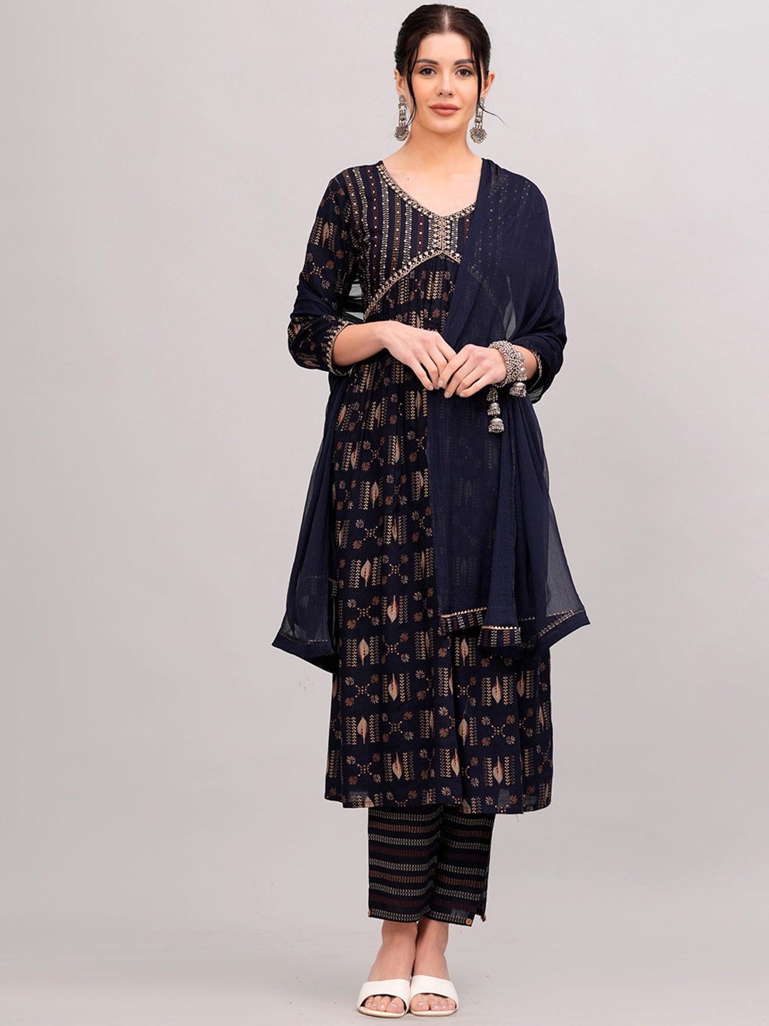 

JC4U Ethnic Motifs Printed Empire Thread Work Straight Kurta with Trousers & With Dupatta, Navy blue