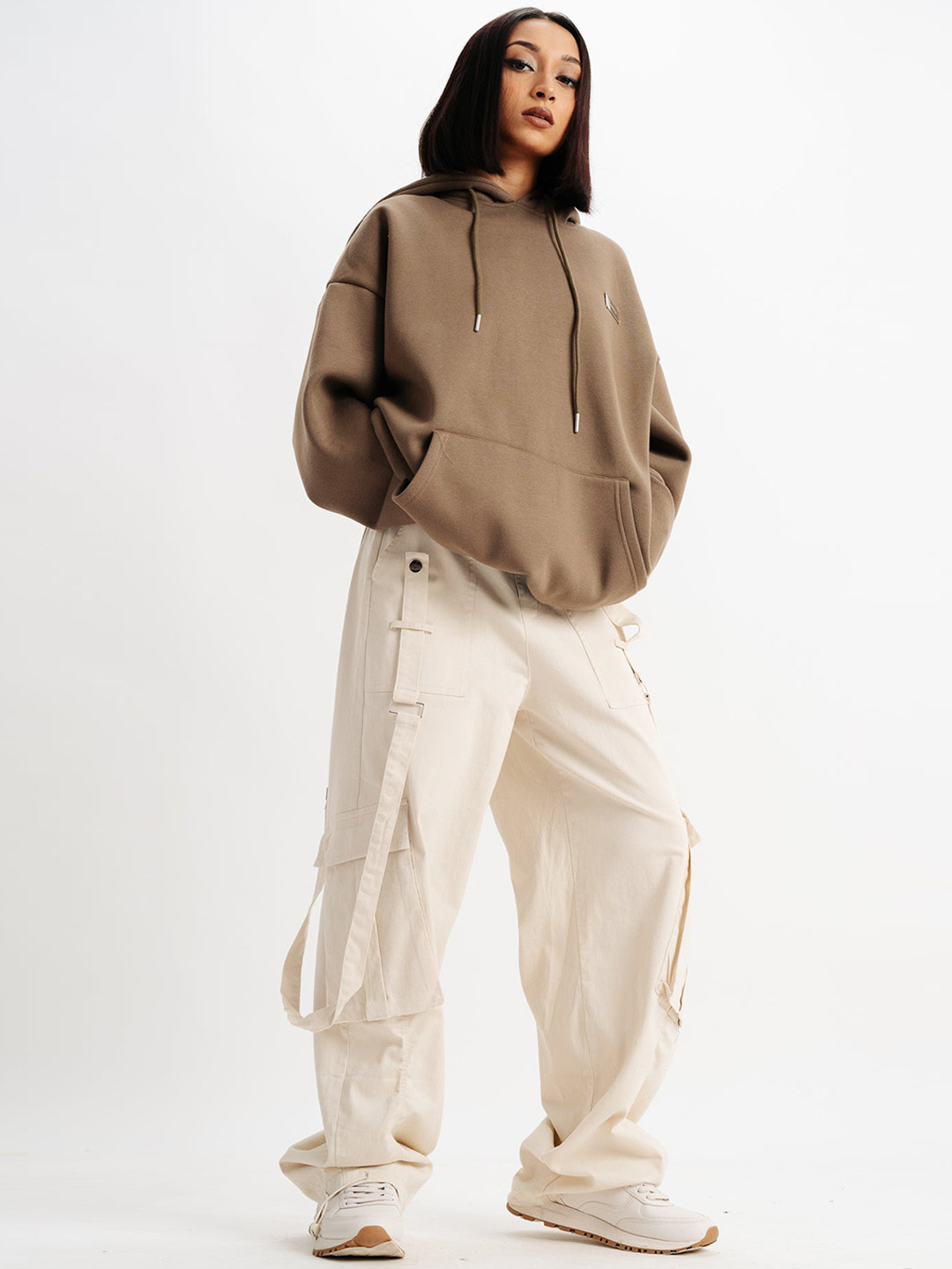 

FREAKINS Women Relaxed Fit High-Rise Clean Look Cargo Jeans, Cream