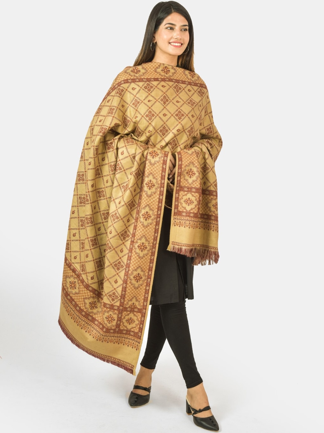 

BAISA Geometric Woven Design Shawl, Beige