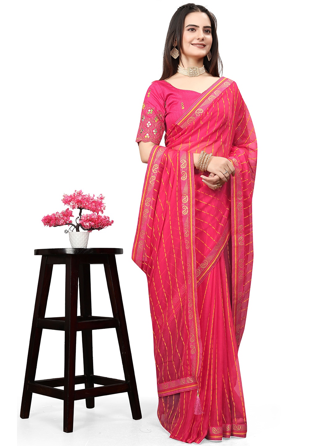 

ZELZIS Striped Printed Embellished Sequinned Saree, Pink