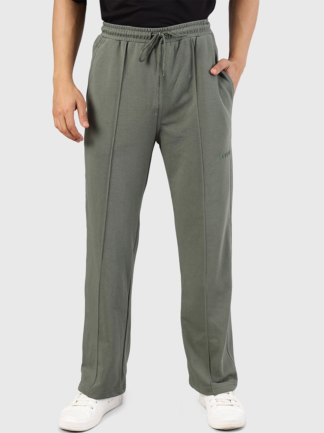 

FUAARK Men Mid Rise Antimicrobial Sports Track Pant, Olive