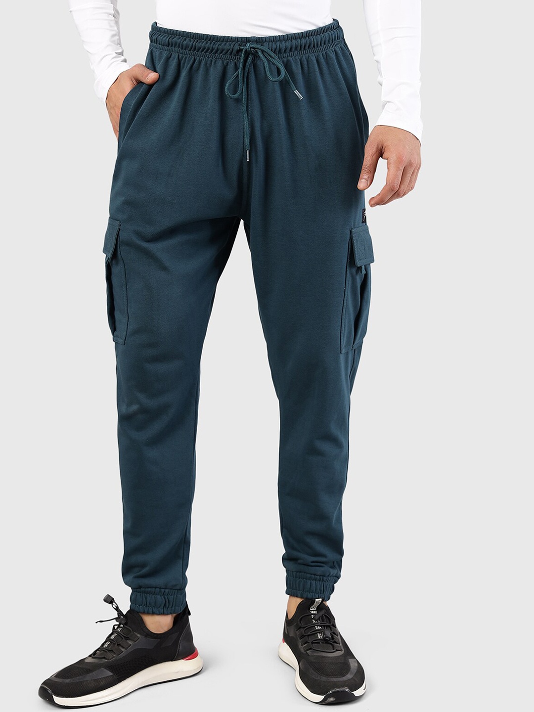 

FUAARK Men Mid Rise Antimicrobial Sports Joggers, Teal