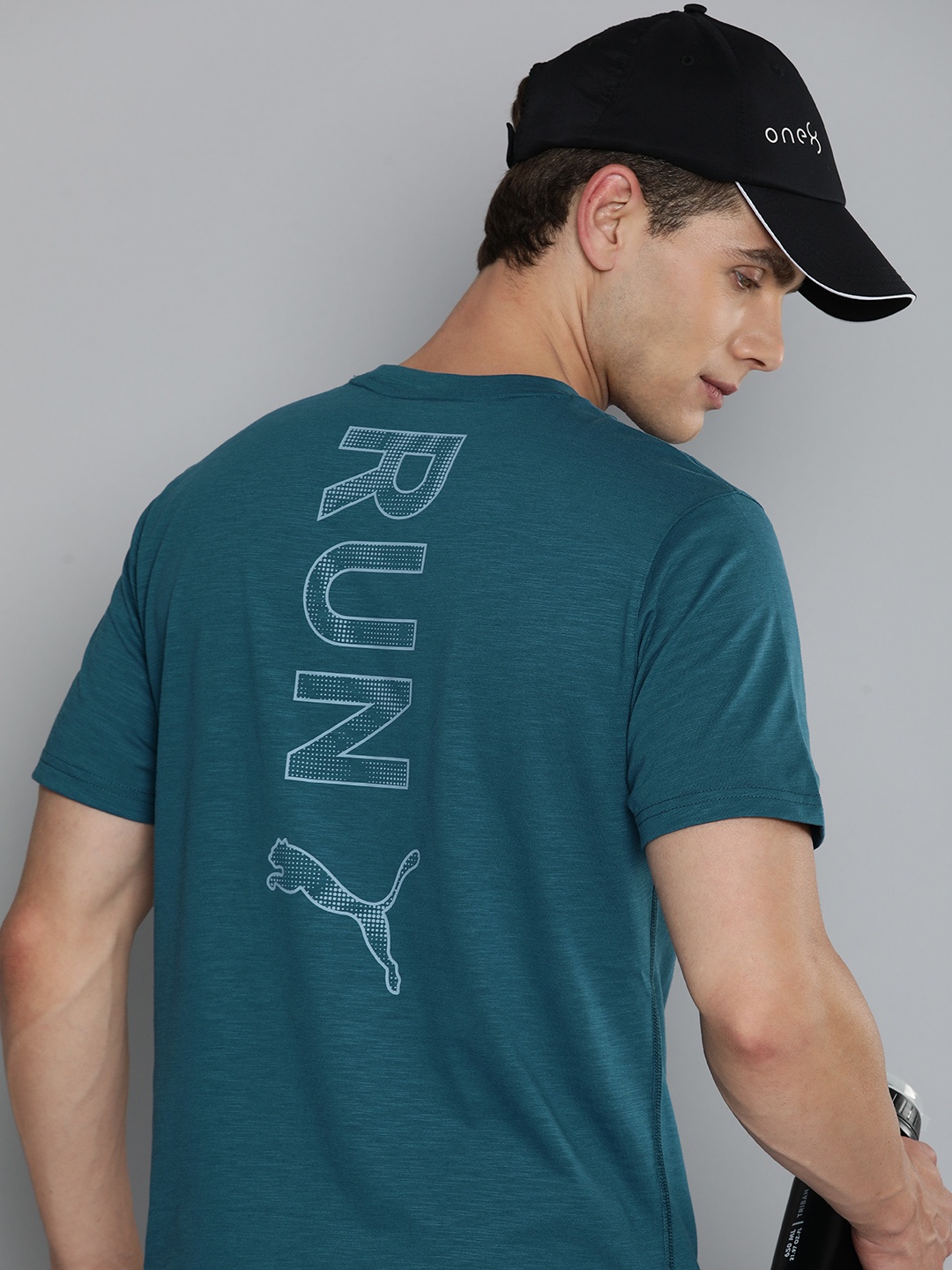 

Puma RUN VERTICAL Brand Logo Printed DryCELL Running T-shirt, Teal