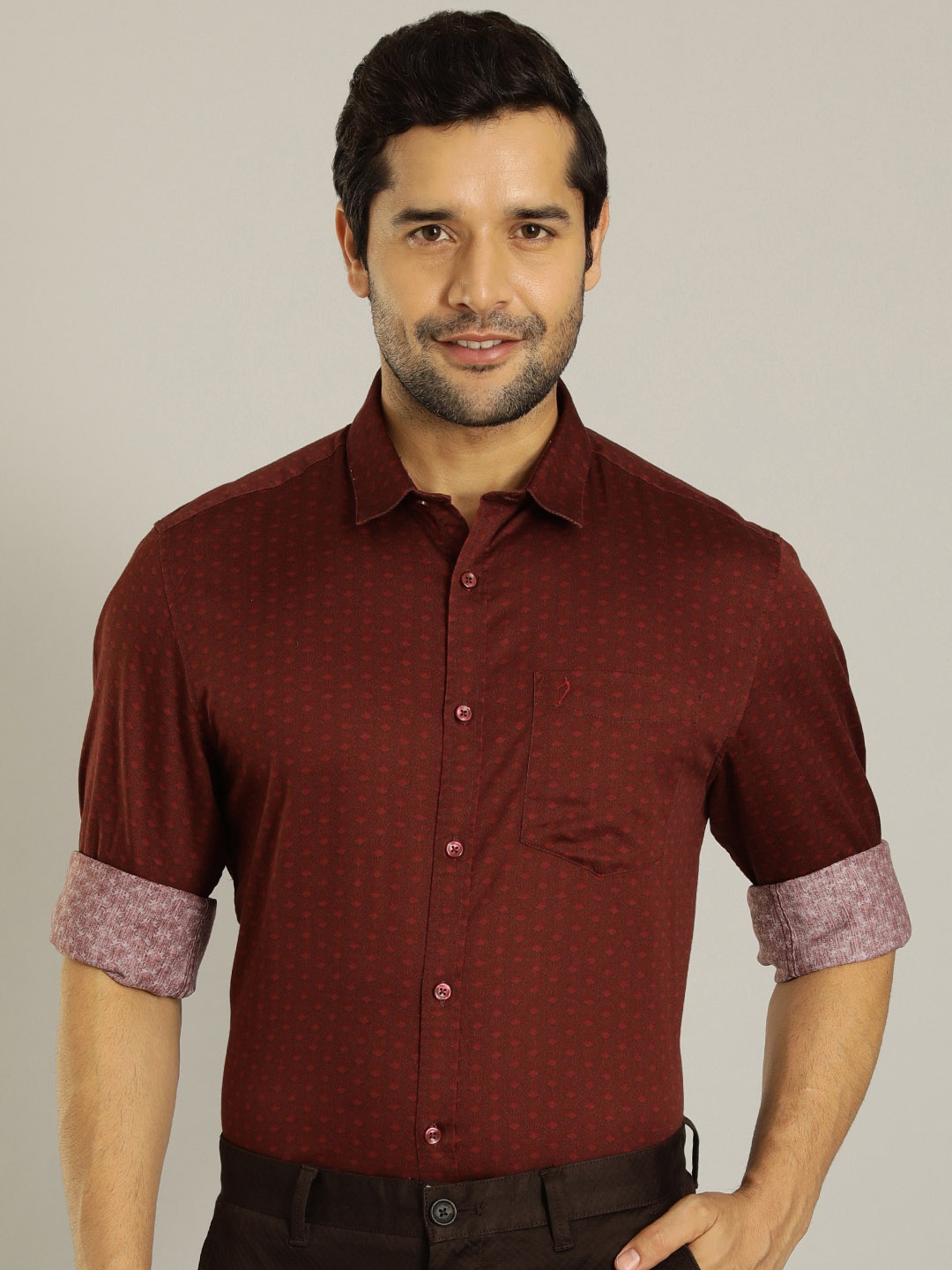 

Indian Terrain Micro Ditsy Printed Pure Cotton Casual Shirt, Maroon