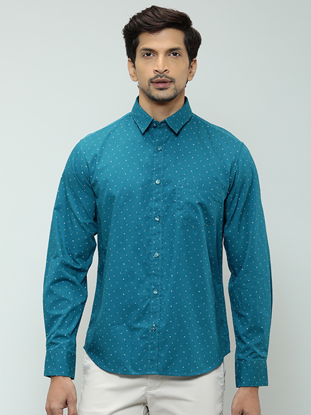 

Indian Terrain Micro Ditsy Printed Pure Cotton Casual Shirt, Navy blue