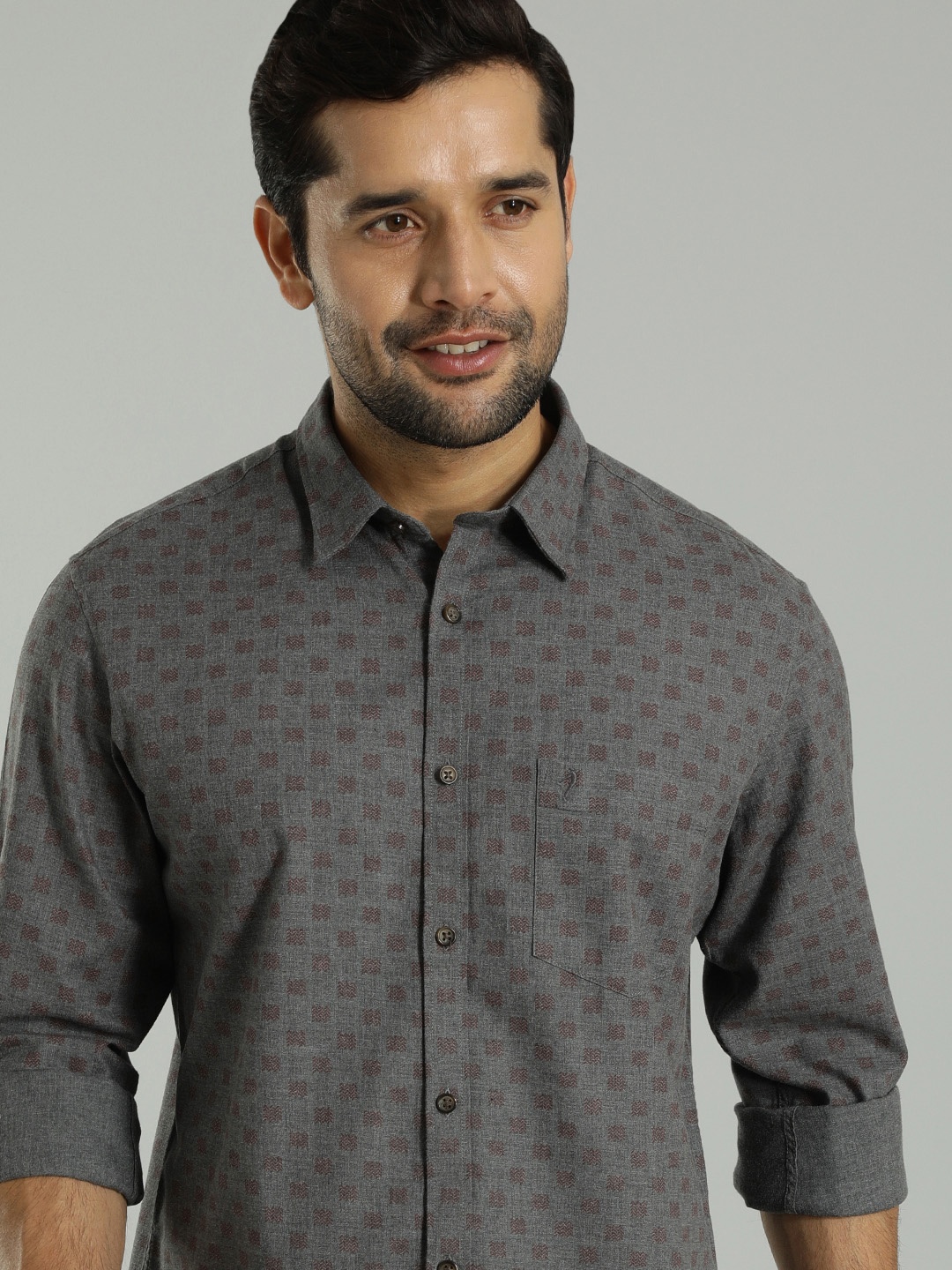 

Indian Terrain Geometric Printed Pure Coton Casual Shirt, Charcoal