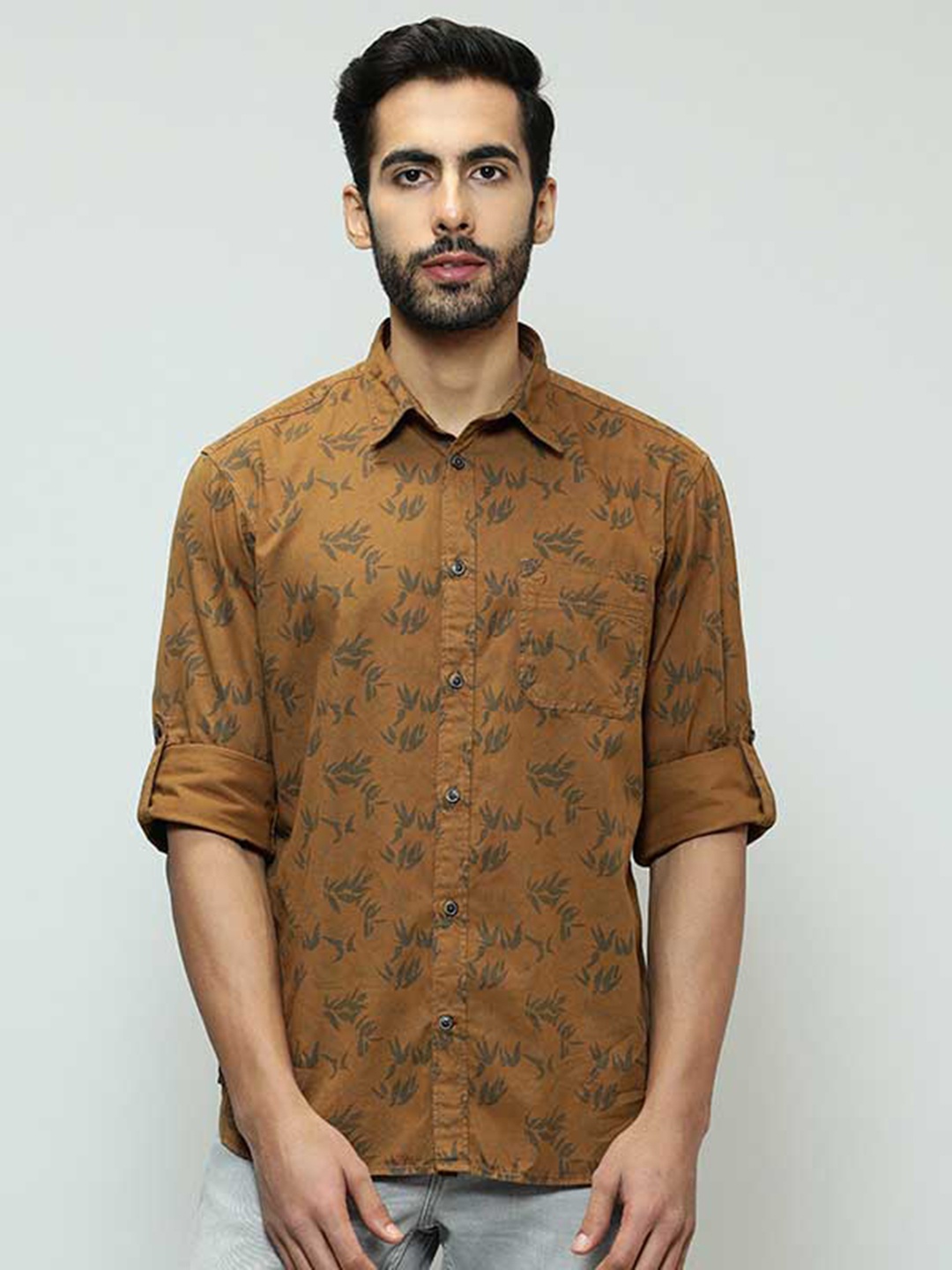

Indian Terrain Floral Printed Pure Cotton Casual Shirt, Brown