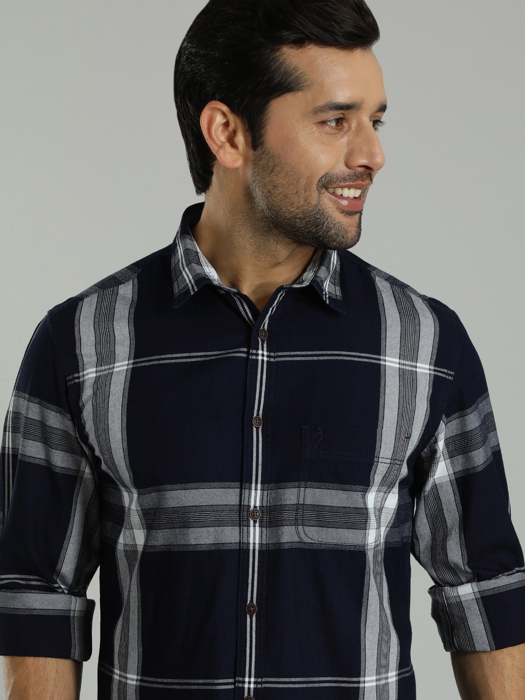 

Indian Terrain Windowpane Checked Spread Collar Long Sleeves Pocket Cotton Casual Shirt, Blue