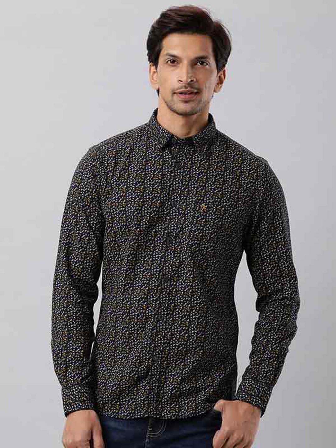 

Indian Terrain Slim Fit Geometric Printed Spread Collar Long Sleeves Cotton Casual Shirt, Navy blue