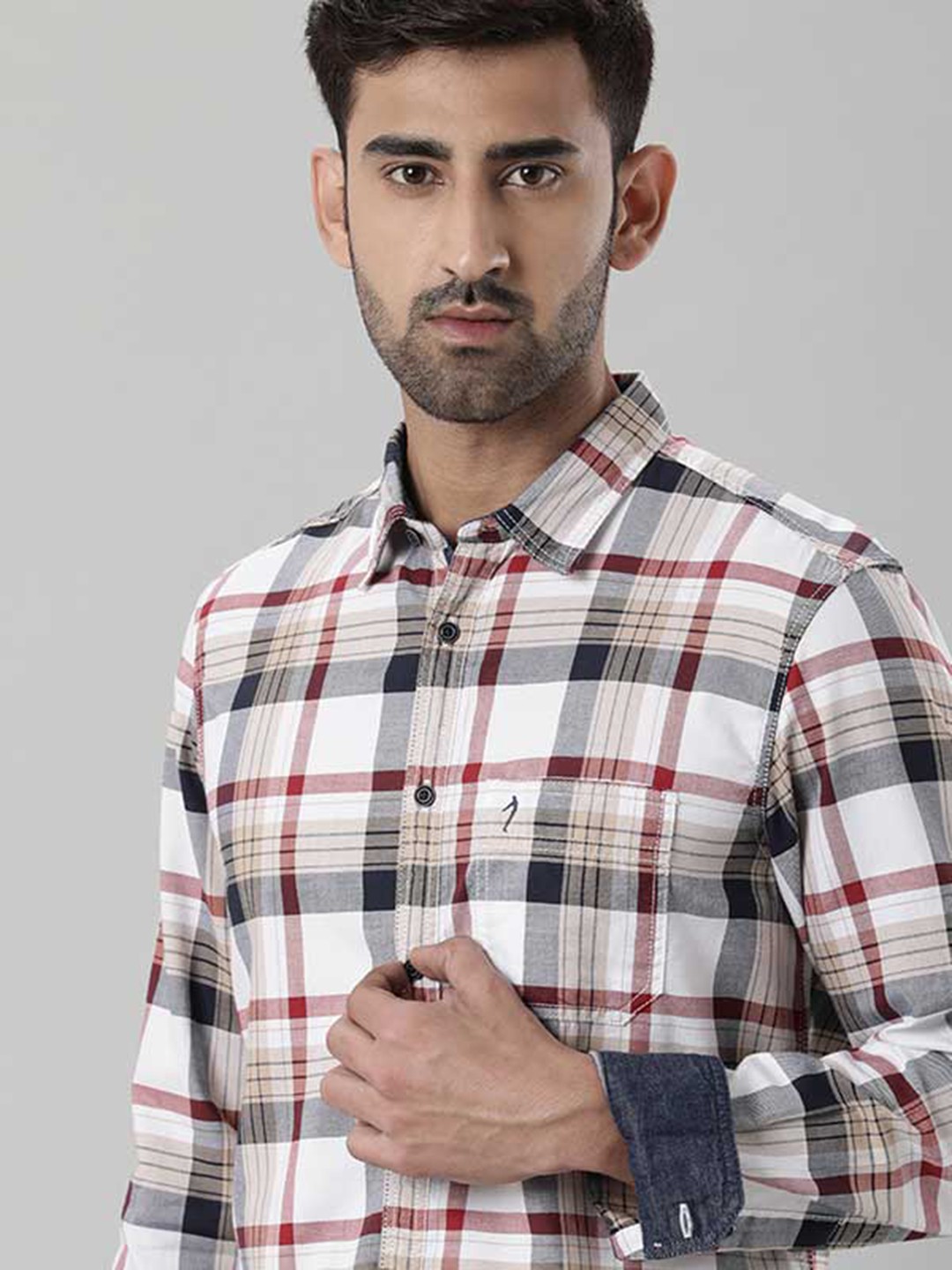 

Indian Terrain Slim Fit Tartan Checked Spread Collar Pocket Cotton Casual Shirt, White