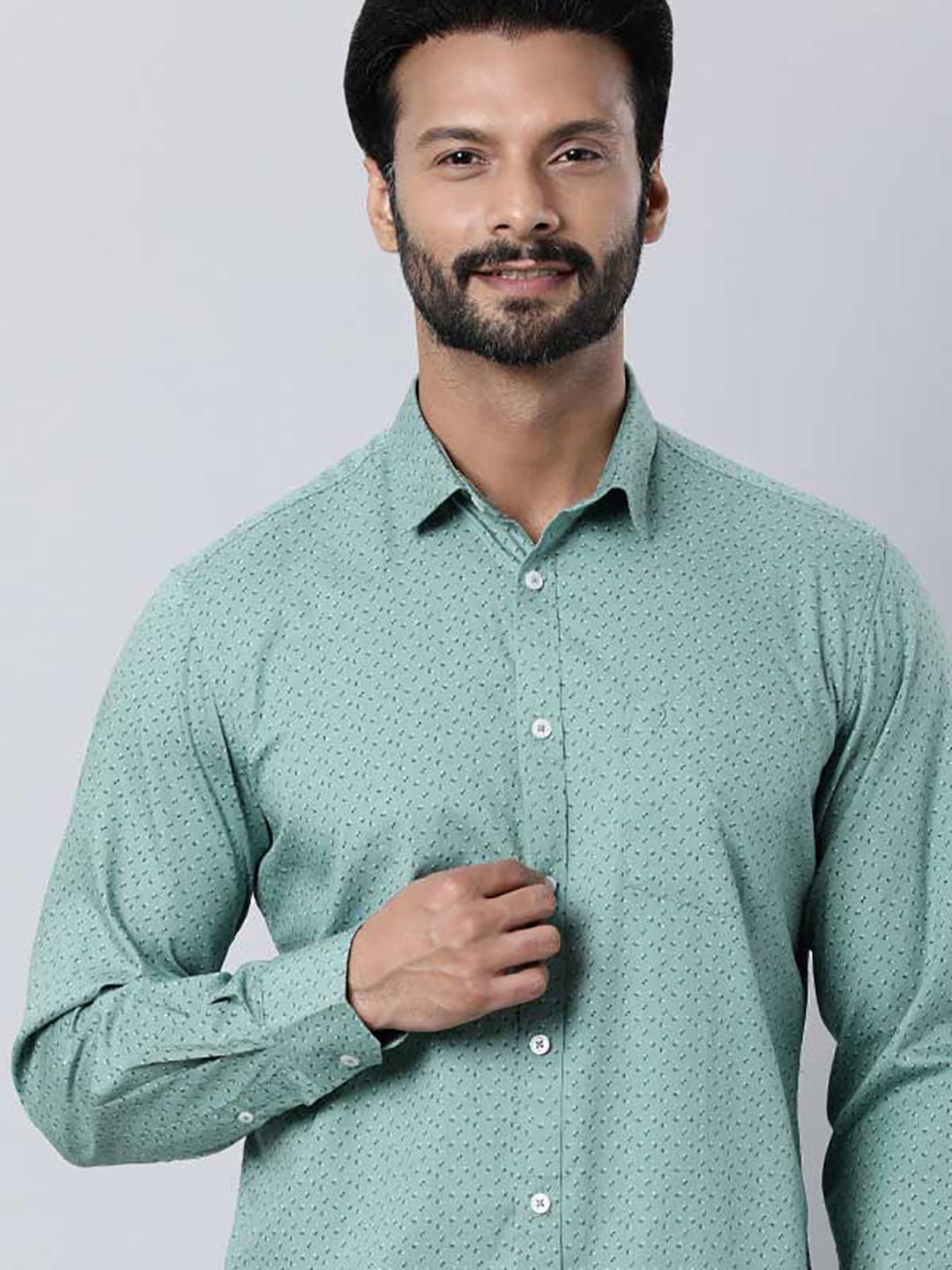 

Indian Terrain Floral Printed Spread Collar Long Sleeves Casual Shirt, Green