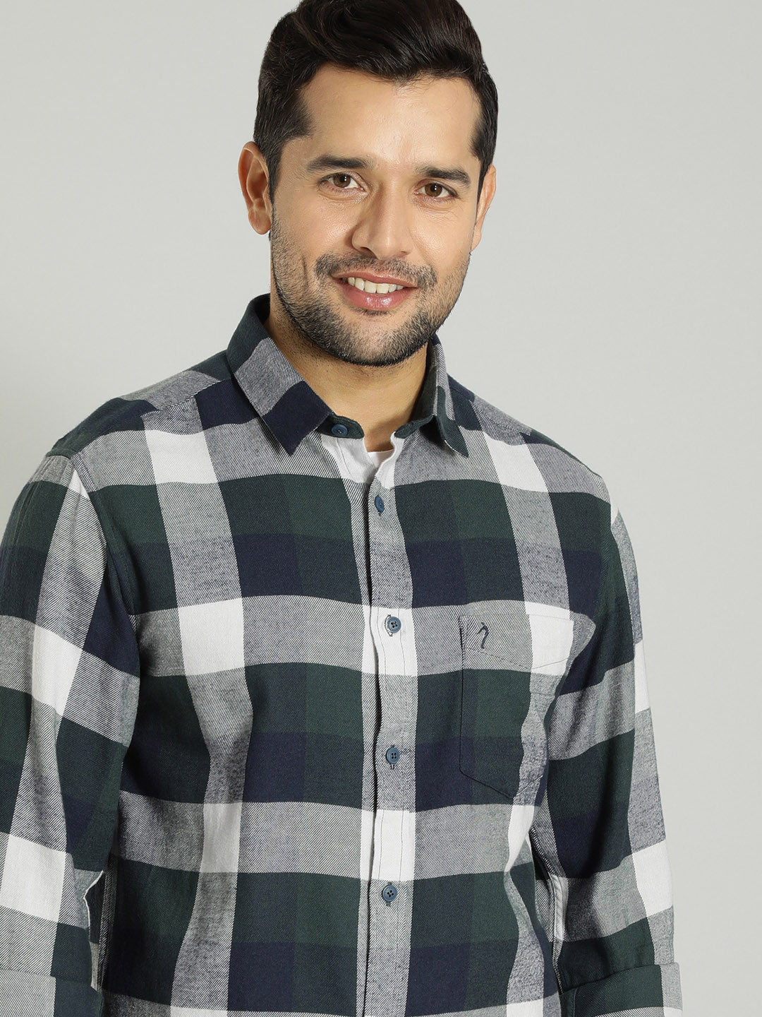 

Indian Terrain Buffalo Checked Spread Collar Pocket Cotton Casual Shirt, Green