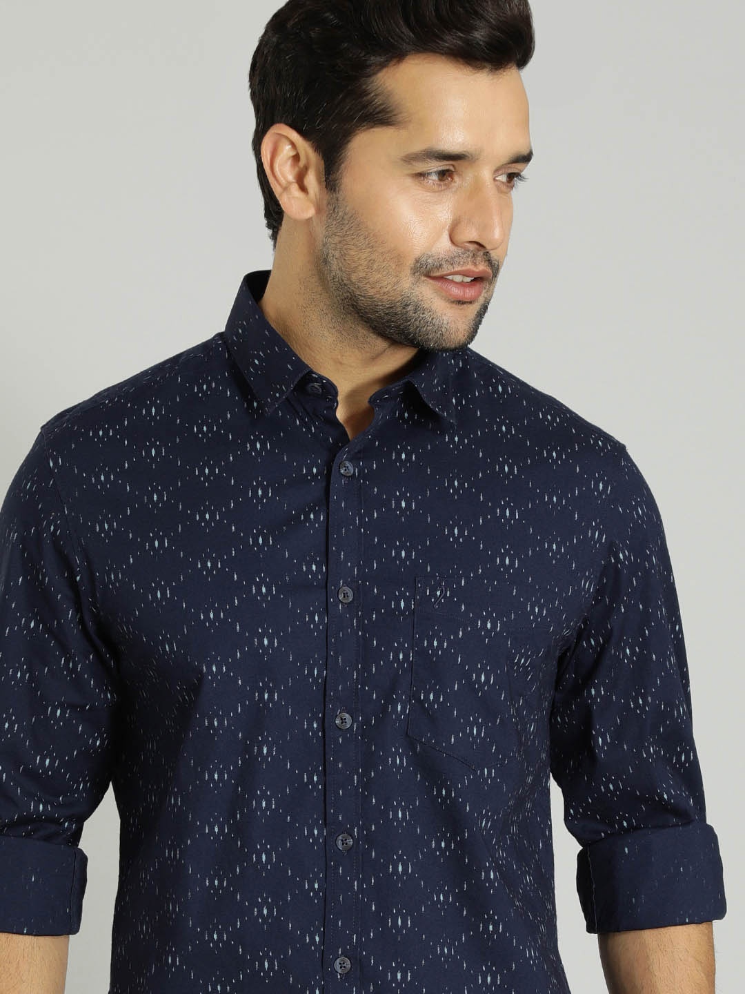 

Indian Terrain Micro Ditsy Printed Pure Cotton Casual Shirt, Navy blue