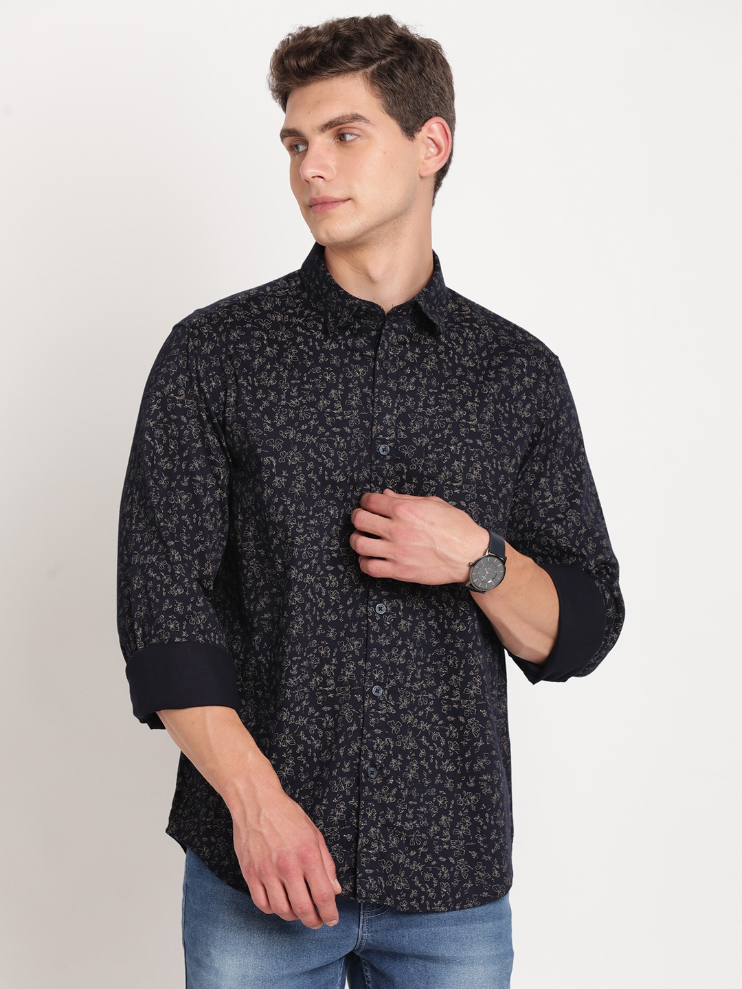 

Indian Terrain Floral Printed Pure Cotton Casual Shirt, Navy blue