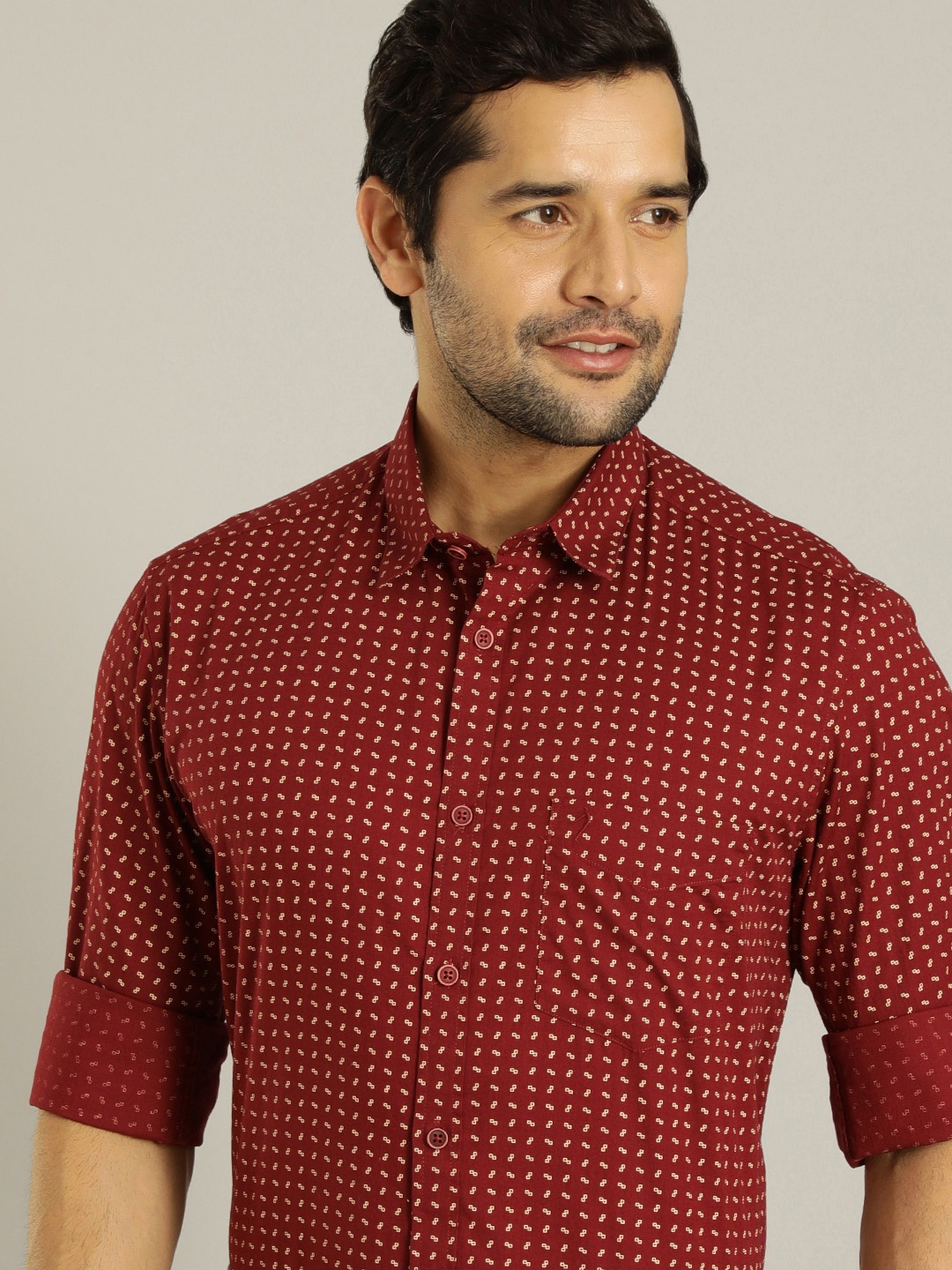 

Indian Terrain Micro Ditsy Printed Pure Cotton Casual Shirt, Maroon