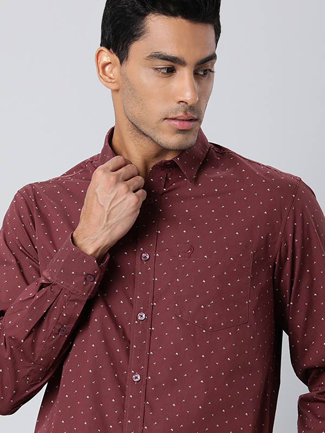 

Indian Terrain Micro Ditsy Printed Pure Cotton Casual Shirt, Maroon