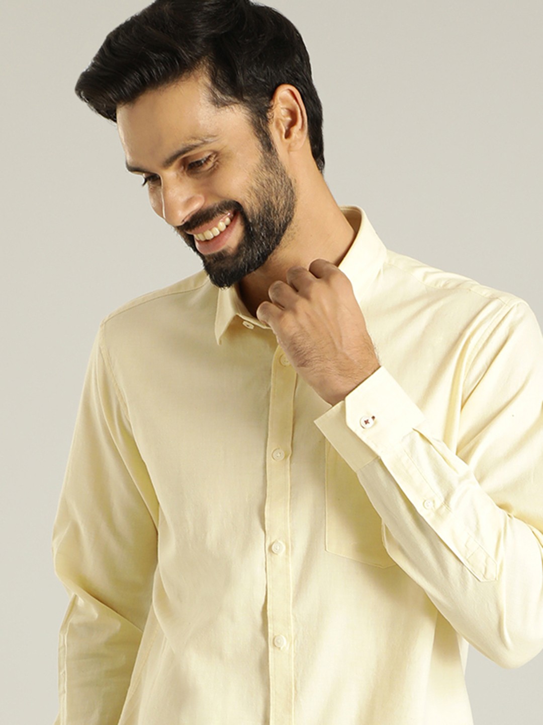 

Indian Terrain Spread Collar Pure Cotton Casual Shirt, Yellow