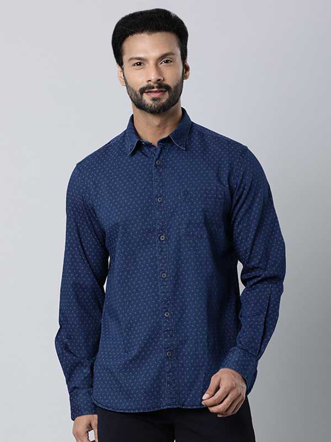 

Indian Terrain Conversational Printed Pure Cotton Casual Shirt, Navy blue