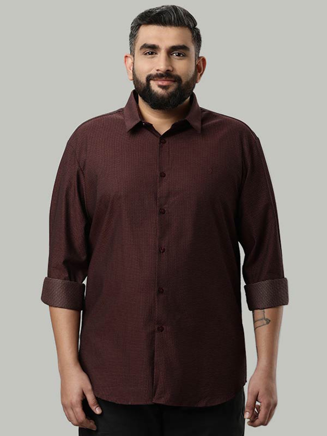 

Indian Terrain Plus Size Self Design Pure Cotton Casual Shirt, Maroon