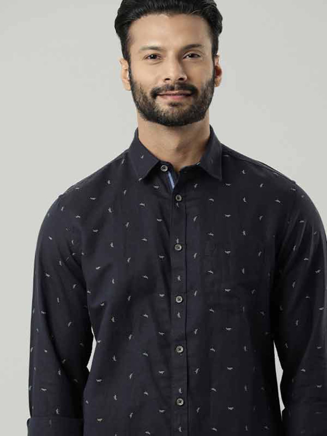 

Indian Terrain Conversational Printed Linen Cotton Casual Shirt, Navy blue