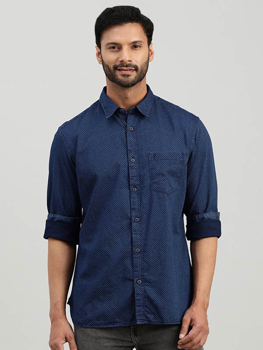 

Indian Terrain Micro Ditsy Printed Pure Cotton Casual Shirt, Navy blue