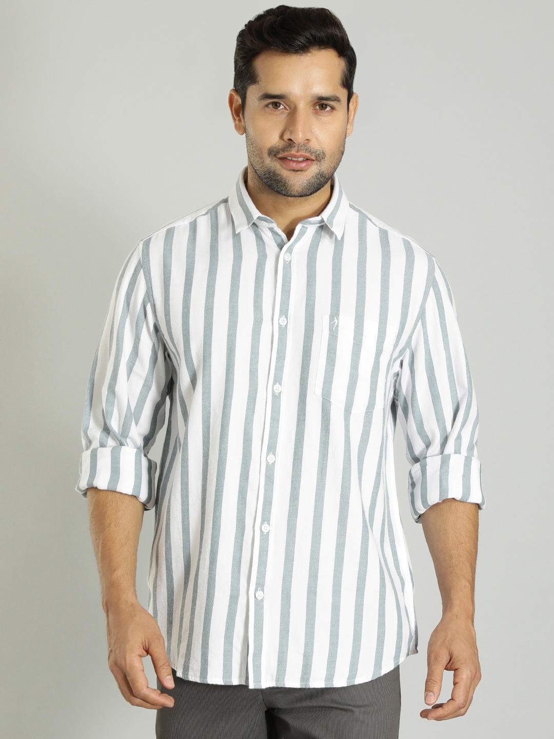 

Indian Terrain Vertical Stripes Cotton Spread Collar Opaque Striped Casual Shirt, White