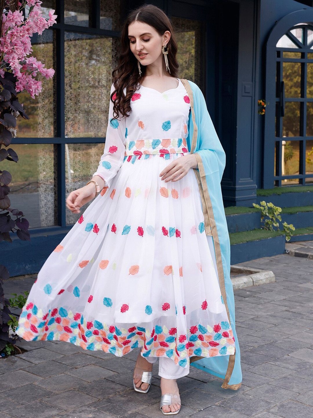 

Kedar Fab Ankle Length Floral Embroidered Thread Work Anarkali Kurta Kurta Dupatta, White