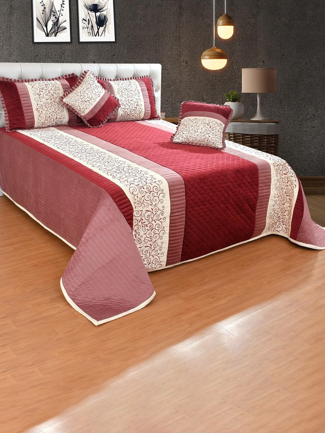 

Nivasam 7 Pcs Maroon Embroidered Velvet Quilted Bedding Set
