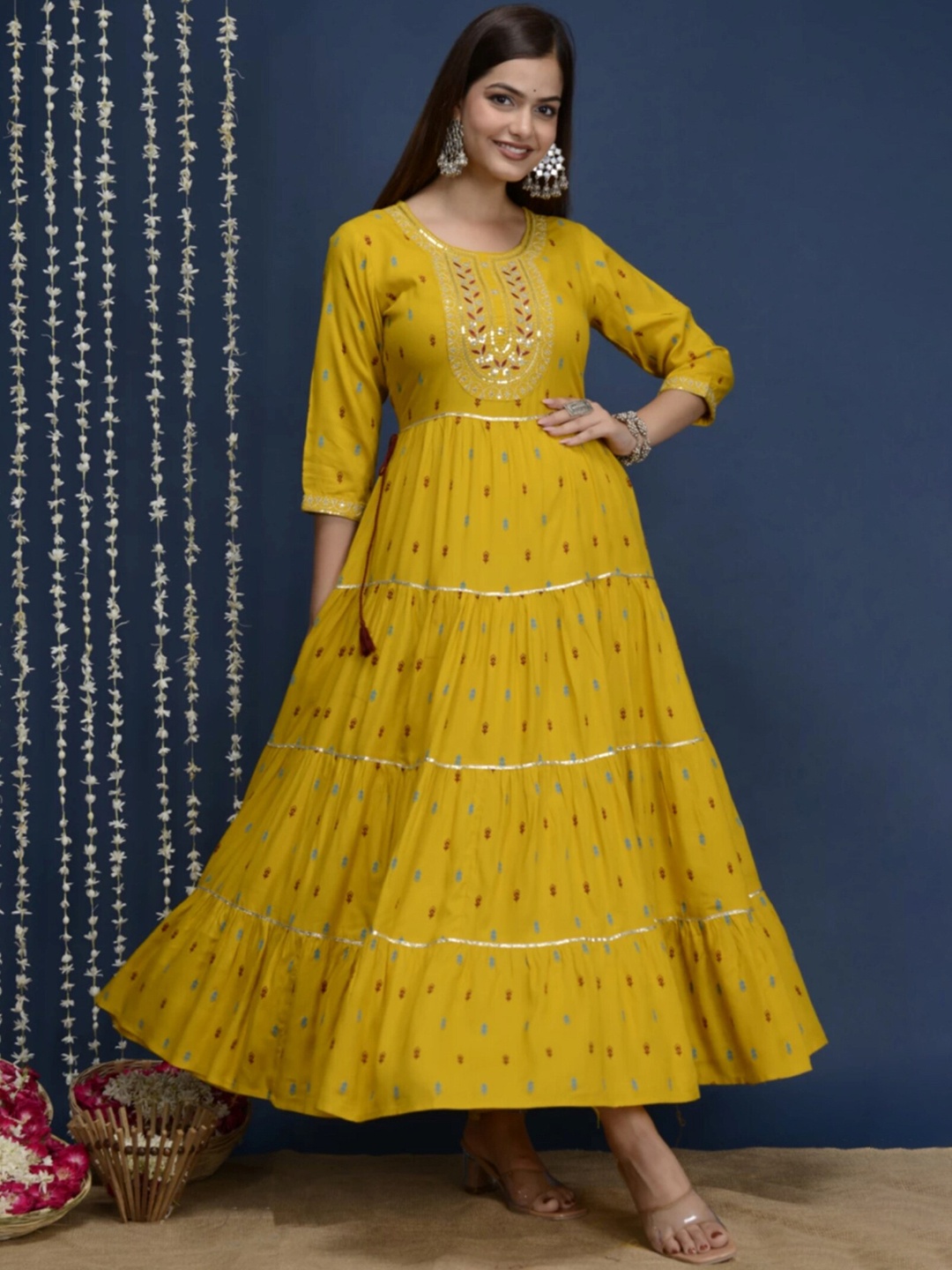 

Gujari Ethnic Motifs Thread Work Tiered Anarkali Kurta, Yellow
