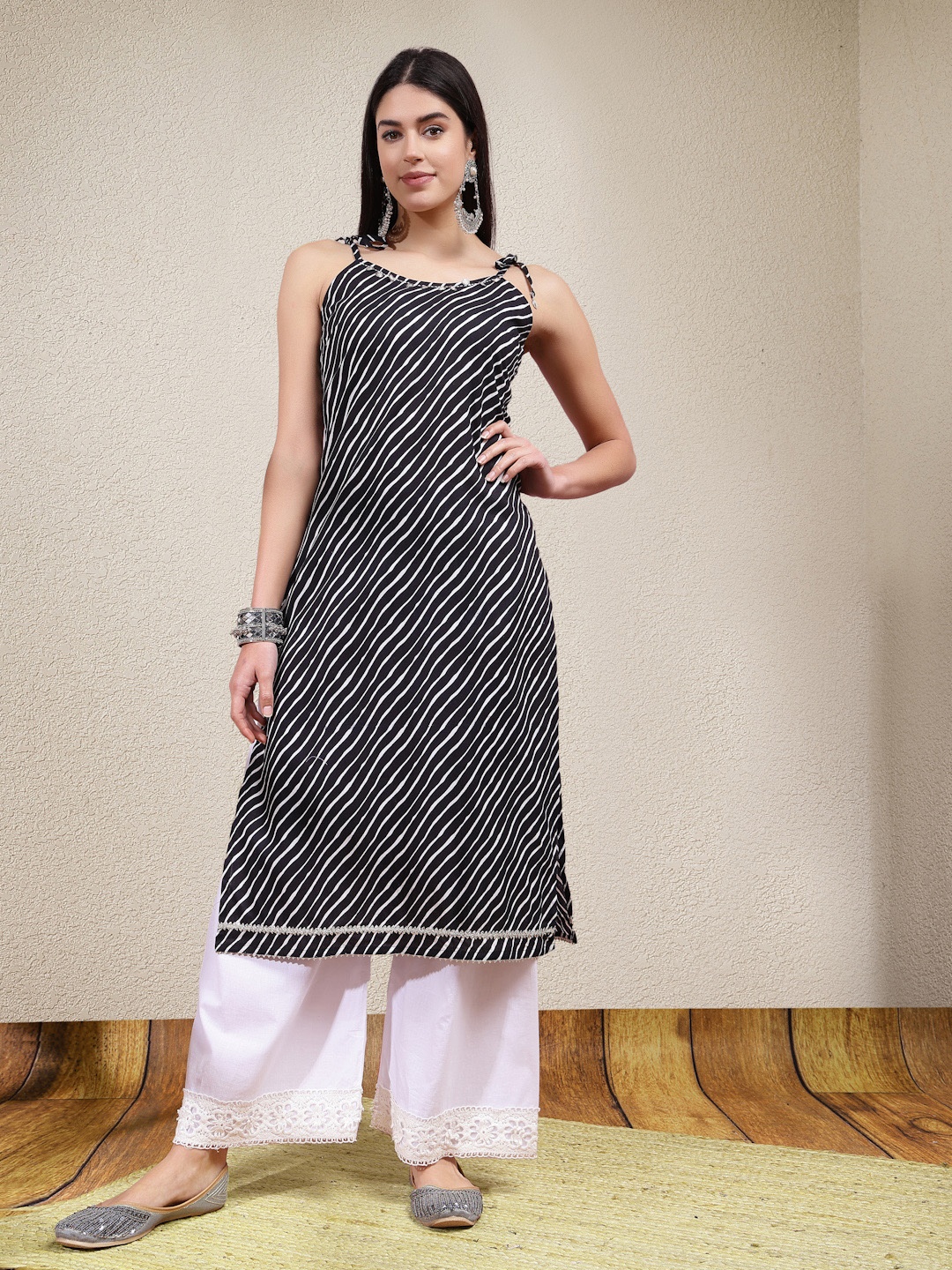 

Stylum Lehariya Printed Cotton Sleeveless Mirror Work Kurta, Black