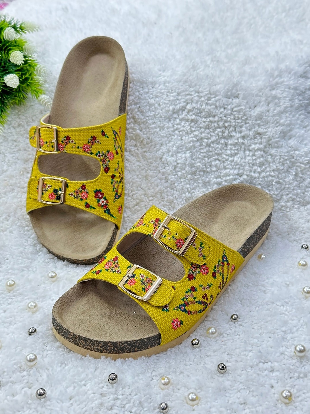 

Kiana Printed Buckles Detail Open Toe Flats, Yellow