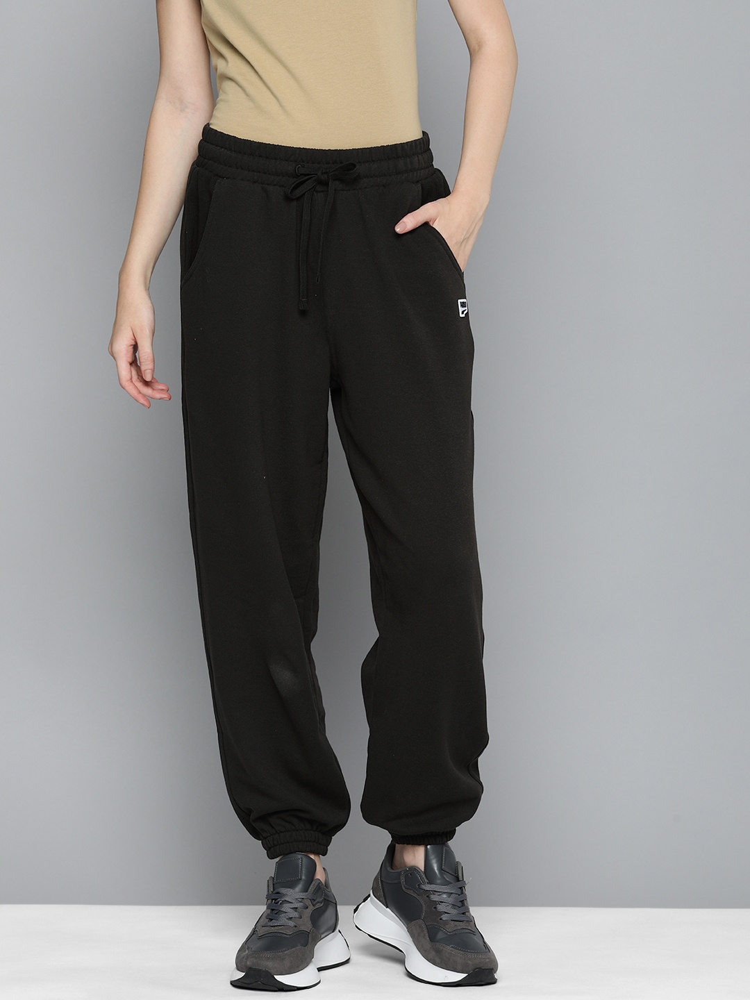 

Puma Women Downtown Relaxed Fit Joggers, Black