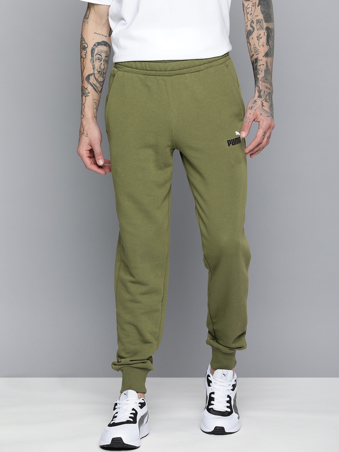 

Puma Men Mid-Rise ESS+ 2 Col Logo Joggers, Green