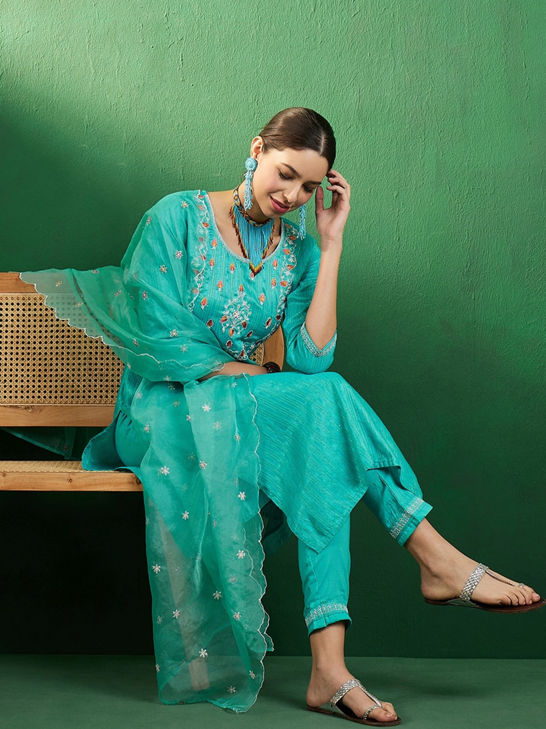 

Sangria Embroidered Round Neck Kurta Sets, Turquoise blue