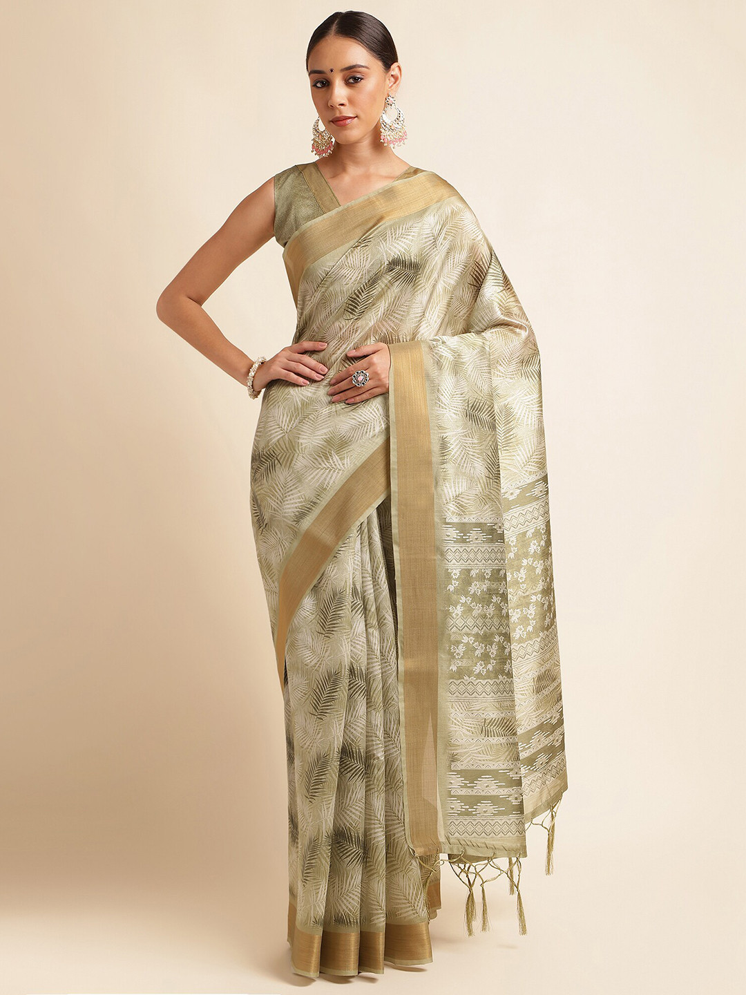 

DOI MOI Floral Printed Zari Saree, Green