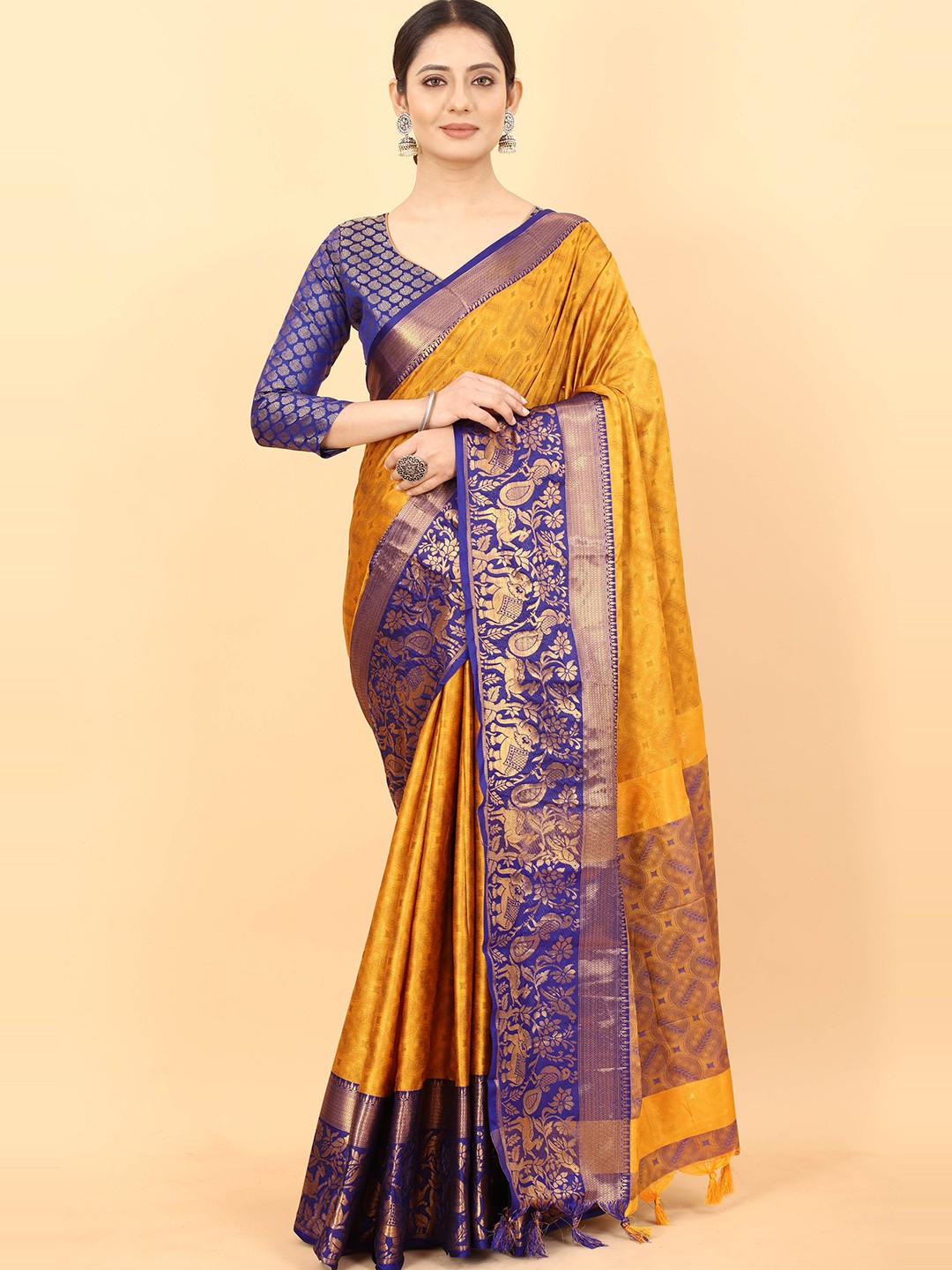 

SMARTLOOKS Ethnic Motifs Woven Design Silk Cotton Banarasi Zari Saree, Yellow