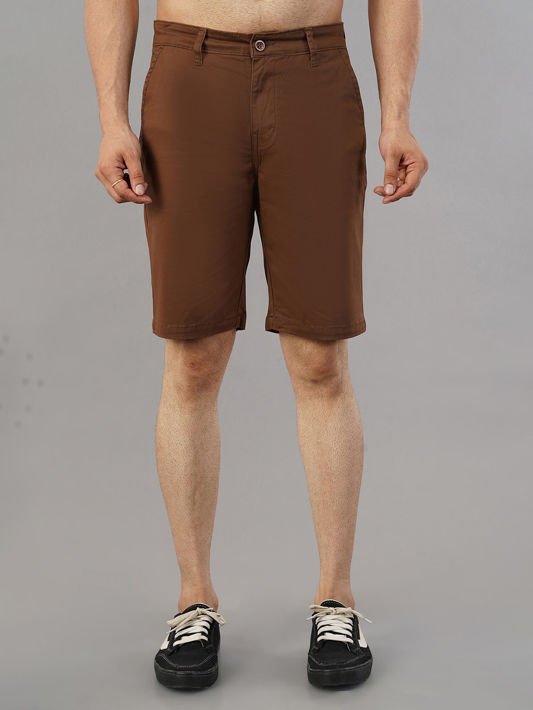 

Mast & Harbour Brown Men Mid-Rise Slim Fit Cotton Chino Shorts