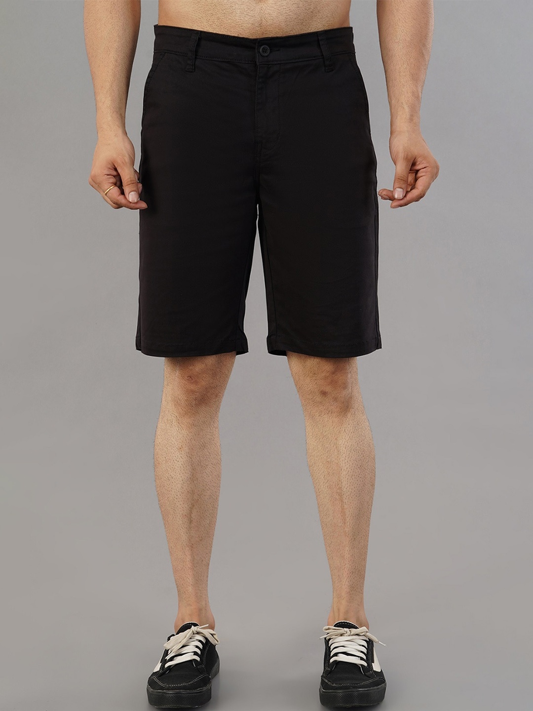 

Mast & Harbour Black Men Mid-Rise Slim Fit Cotton Chino Shorts