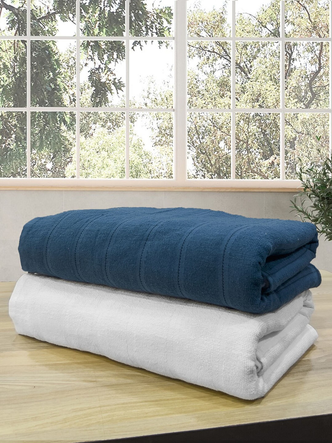 

LABHAM White & Blue 2 Pcs Cotton Bath Towels