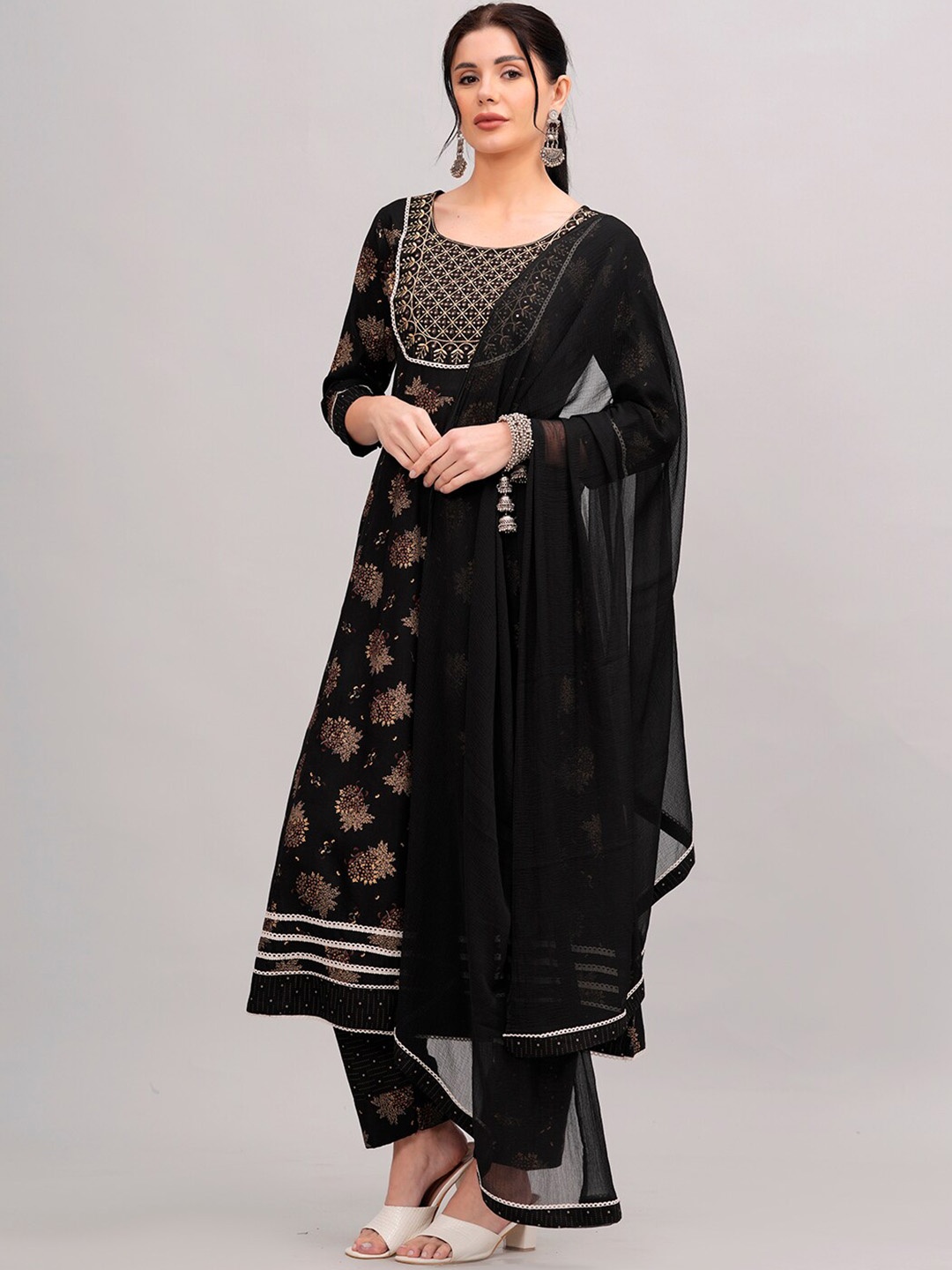 

HIGHLIGHT FASHION EXPORT A line Mirror Work Kurta Trouser And Dupatta, Black