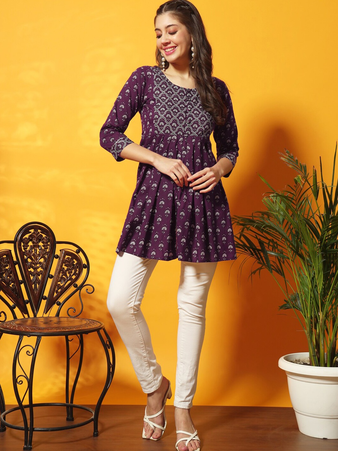 

Meeranshi Ethnic Motifs Printed Cotton Tunic, Violet