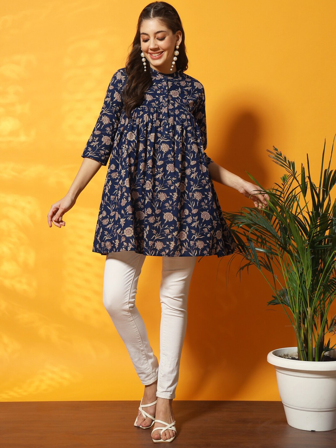 

Meeranshi Floral Printed Mandarin Collar Cotton Tunic, Blue