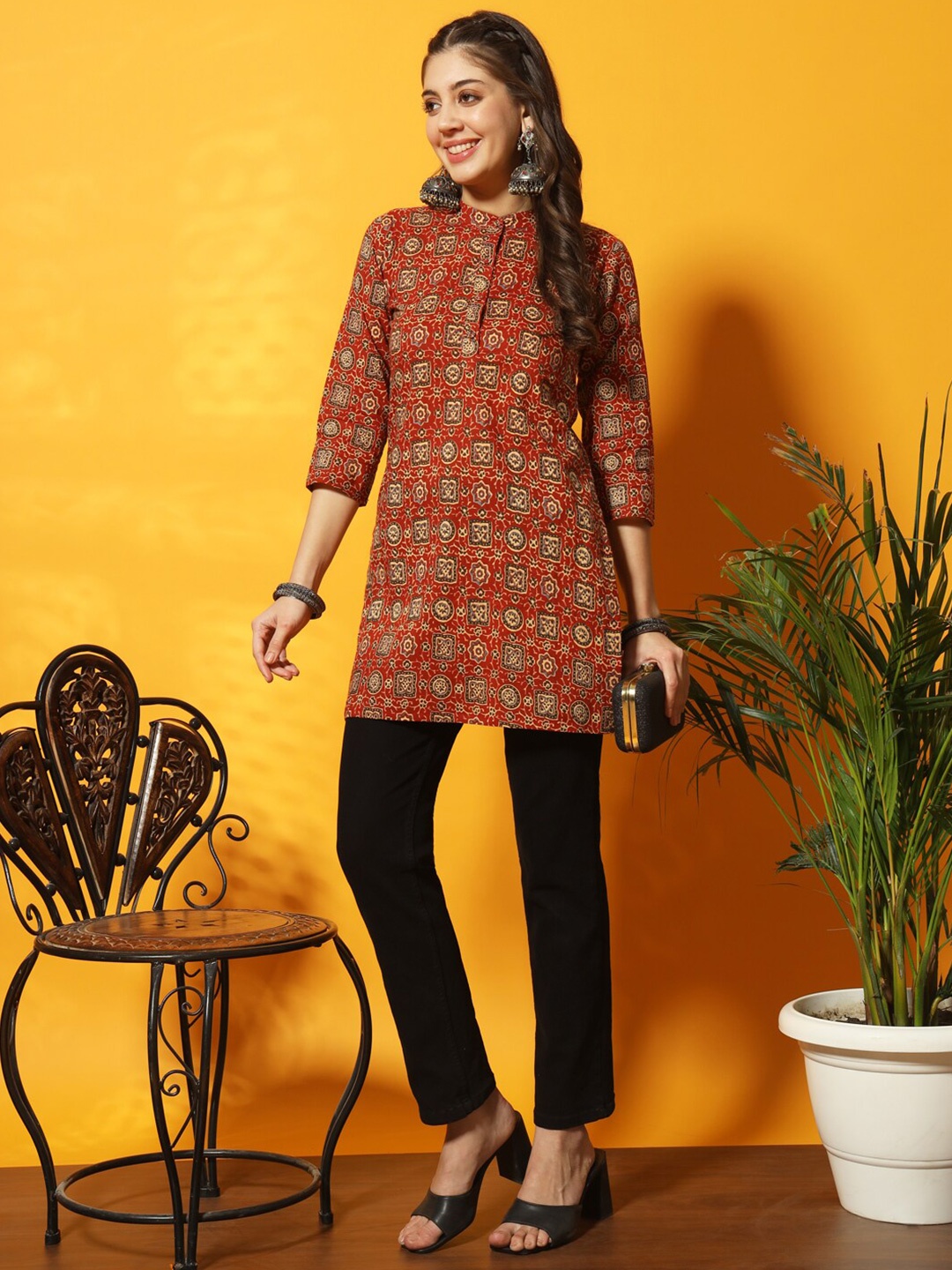 

Meeranshi Mandarin Collar Ethnic Motifs Printed Cotton Tunic, Maroon