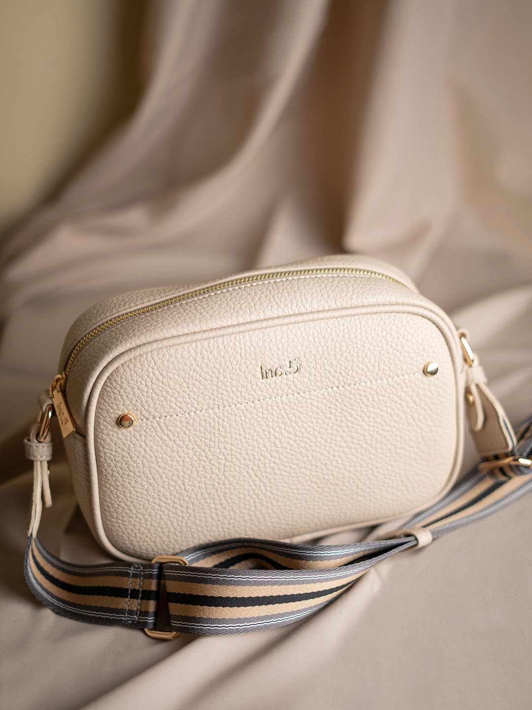 

Inc 5 Structured Sling Bag, Off white
