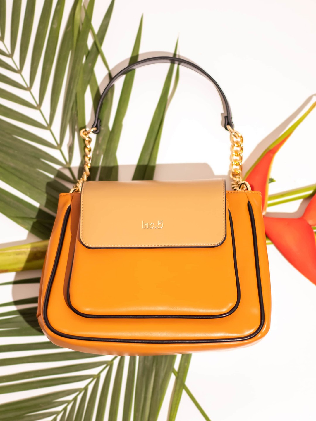 

Inc 5 Colourblocked Handheld Bag, Tan