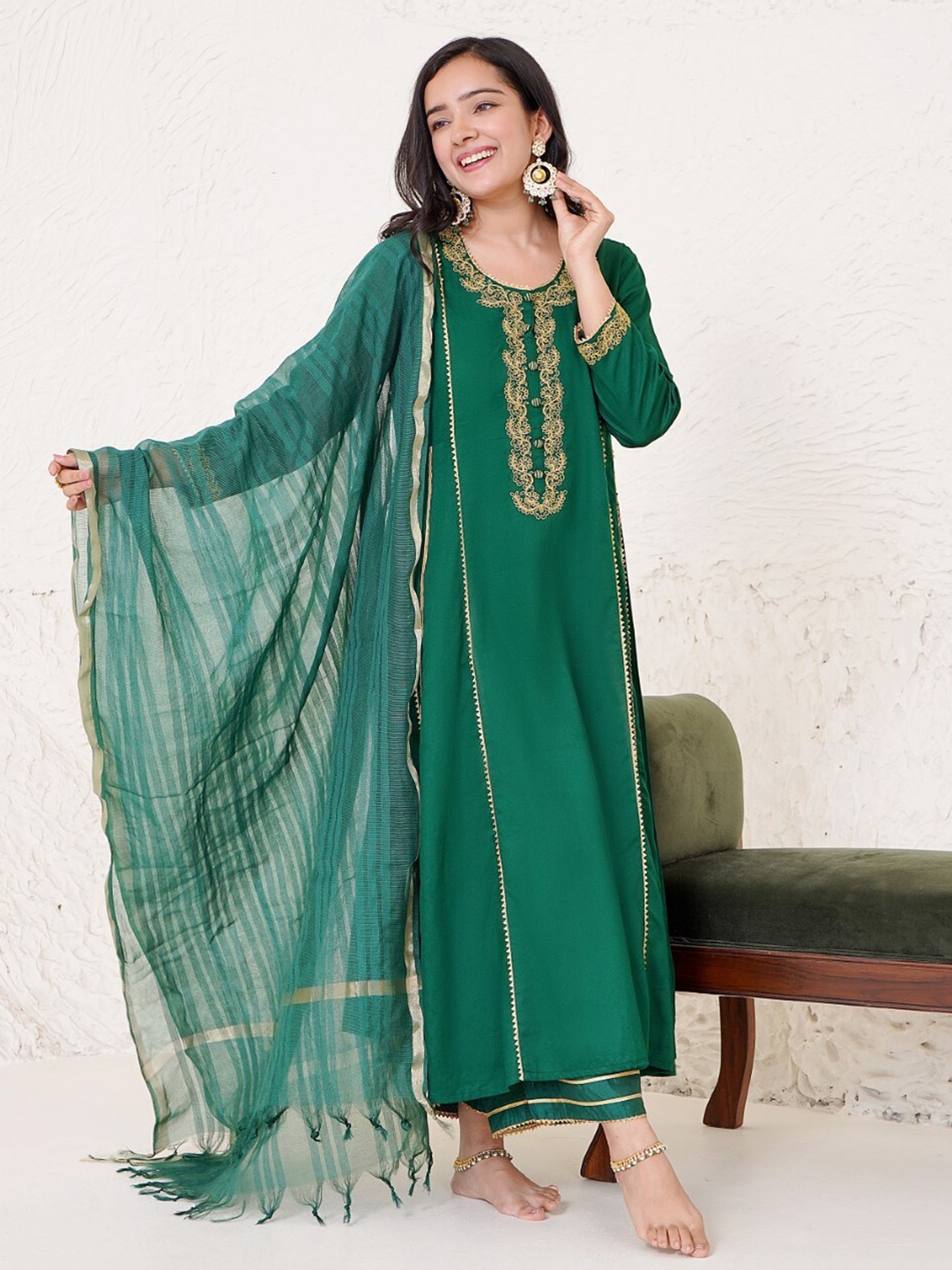

NERO Striped Dupatta, Green