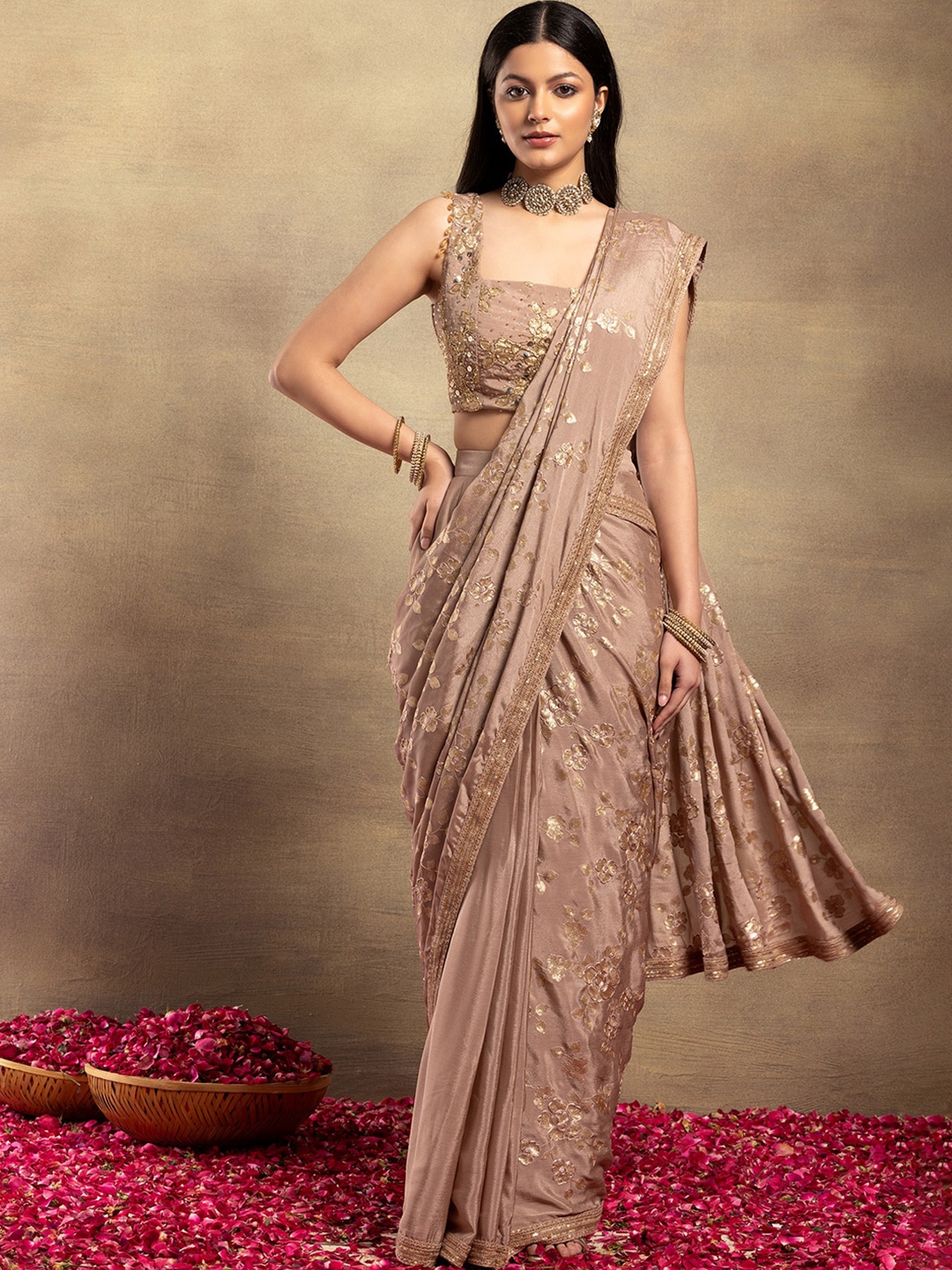 

Indya Luxe X VARUN BAHL Floral Sequinned Poly Chiffon Ready to Wear Saree, Pink