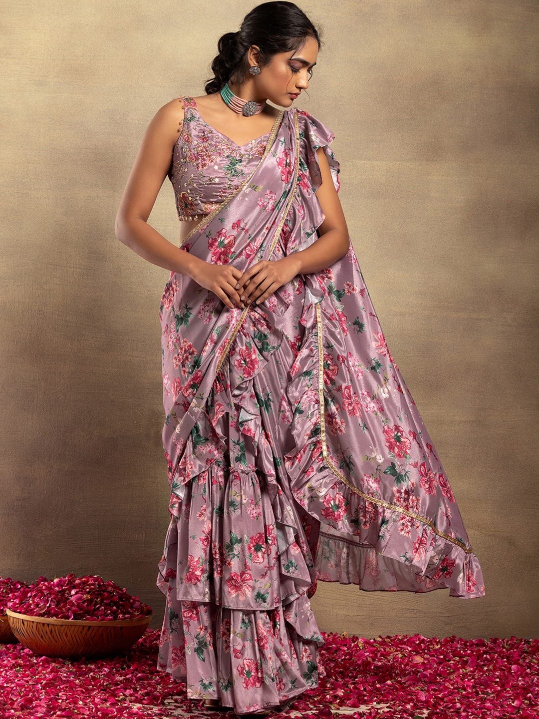 

Indya Luxe X VARUN BAHL Floral Print Embroidered Ready to Wear Saree, Pink