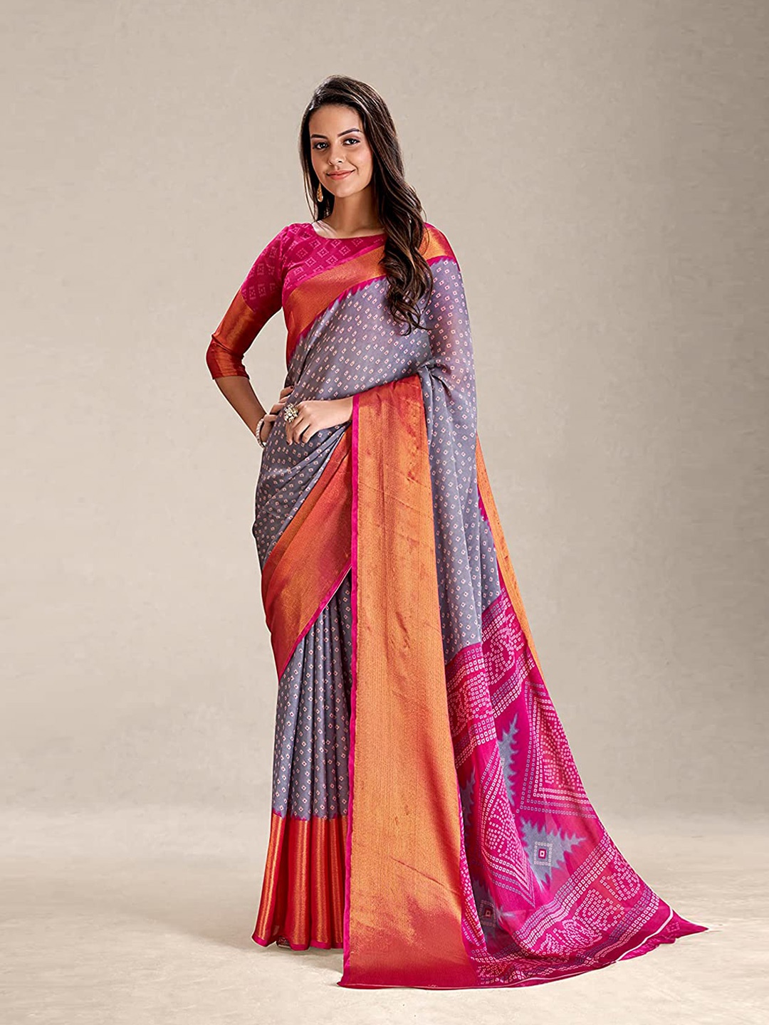 

Grubstaker Polka Dot Zari Silk Cotton Paithani Saree, Grey